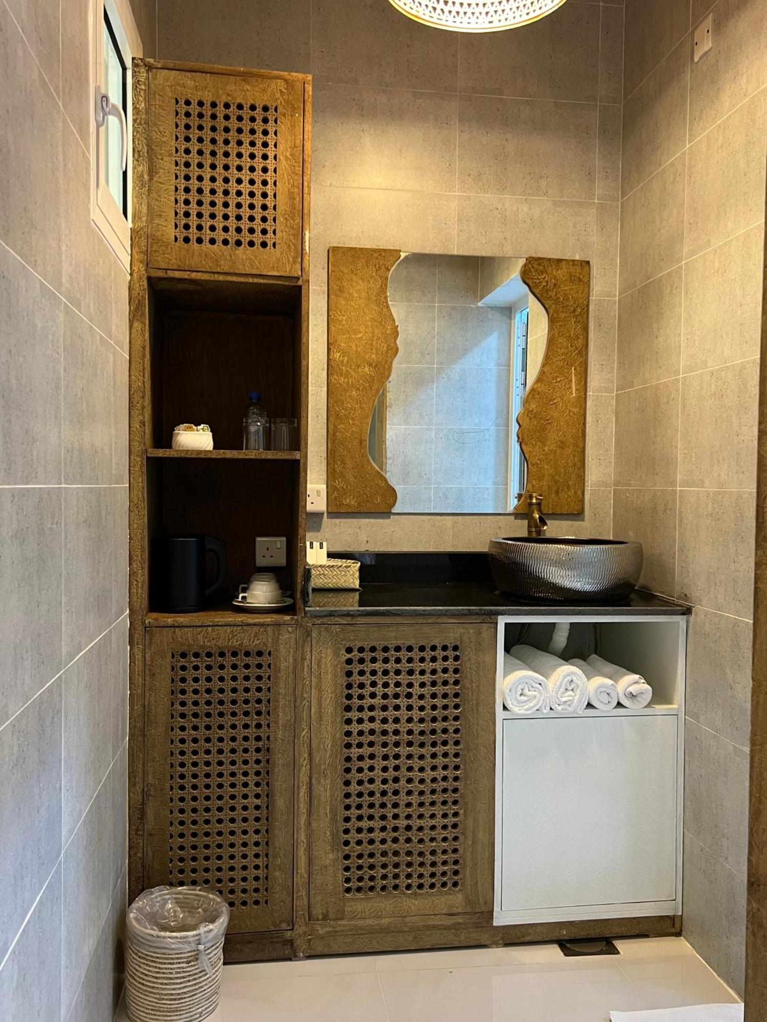 Nomad Inn Tiwi Екстер'єр фото